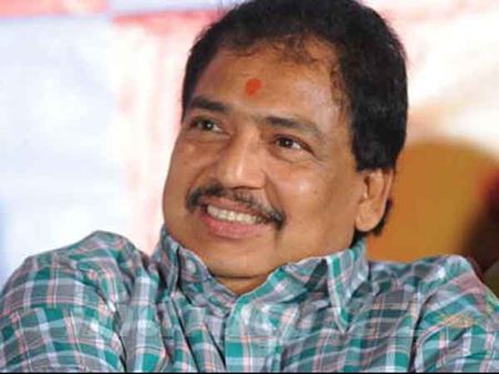 ముందు అది రిలీజ్ చేయండి...మిగతావి తర్వాత