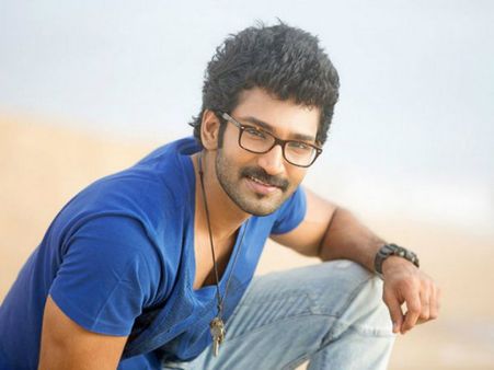 అదృష్టం ఆది పినిశెట్టిని వరించింది