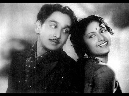 ఆజ్యం పోసింది అక్కినేనే, ఆ సంచలనానికి 61 ఏళ్లు (ఫోటో ఫీచర్)