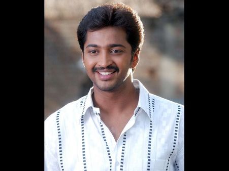 అల్లరి నరేష్ కు అన్నే విలన్