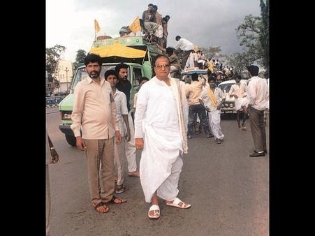 పదోతరగతిలో 'ఎన్టీఆర్‌' జీవితంపై పాఠం