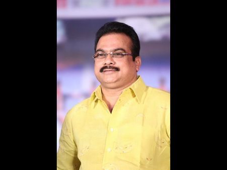 ఇంకో ప్రొడ్యూసర్ కొడుకు కూడా...హీరోగా ఎంట్రీ