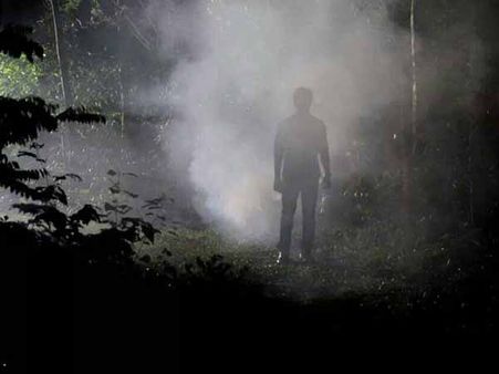 లేటుకు కారణం..గ్రాఫిక్స్ అని చెప్తున్నాడు