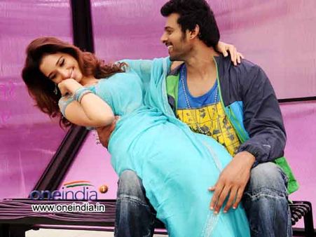 రొమాన్స్‌లో మునిగి తేలుతున్న ప్రభాస్, తమన్నా!