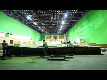 'బాహుబలి' : దర్బార్ సెట్ (ఫొటో)