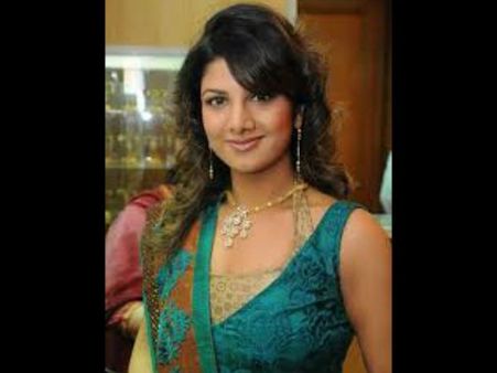 కట్నం వేధింపులు: హీరోయిన్ రంభపై కేసు నమోదు