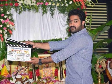 ఎన్టీఆర్,పూరీ మూవీ క్లాప్ కొట్టారు(ఫొటో)