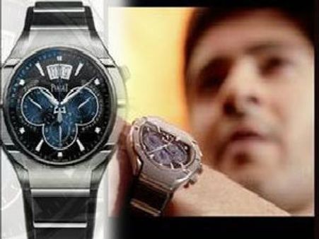 మహేష్ బాబు చేతికున్న వాచీ హాట్ టాపిక్ అయింది