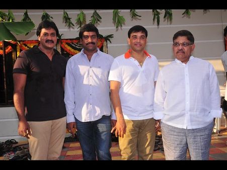 స్టార్ హీరో స్థానంలో సునీల్, దిల్ రాజు ప్లాన్ (ఫోటోలు)