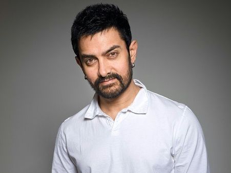 లంచంపై పోలీసులకు అమీర్ ఖాన్, సెన్సార్ ఆఫీసర్ అరెస్ట్