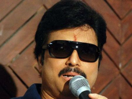 ప్రముఖ హీరోను ఇంట్లో నుండి గెంటేసిన కుటుంబ సభ్యులు