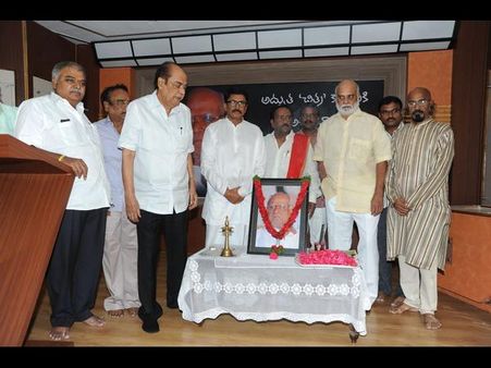 బాపు సంతాప సభ @ ఫిల్మ్ చాంబర్ (ఫోటోస్)