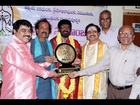 జె.కె భారవికి ‘కాళోజీ స్మారక పురస్కారం’ (ఫోటోస్)