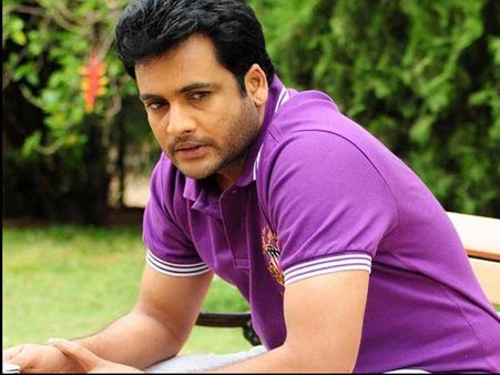 వివాదం ముగిసి...ఒకే స్టేజీపై