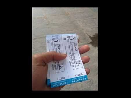 ఆగడు: నో టిక్కెట్స్, అంతటా ఔట్ ఆఫ్ స్టాక్!