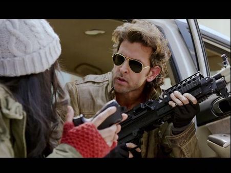 కథే రాంగ్... (హృతిక్ 'బ్యాంగ్‌ బ్యాంగ్‌' రివ్యూ)