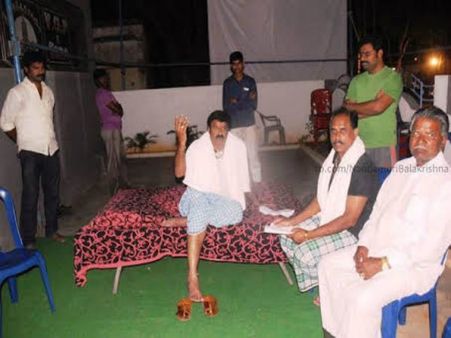 బాలకృష్ణ 'పల్లెనిద్ర' లో ఇలా... (ఫొటో)