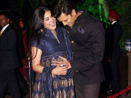 పుత్రోత్సాహం: జెనీలియా తల్లి అయ్యింది