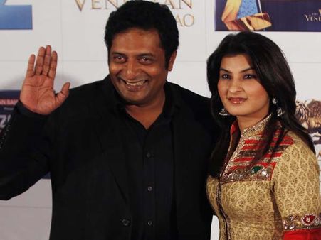 ఎన్టీఆర్ ‘టెంపర్’ లీక్... వెనక ప్రకాష్ రాజ్ భార్య