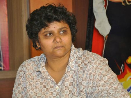 'అలా మొదలైంది' దర్శకురాలి నెక్ట్స్ కుర్ర హీరోతో