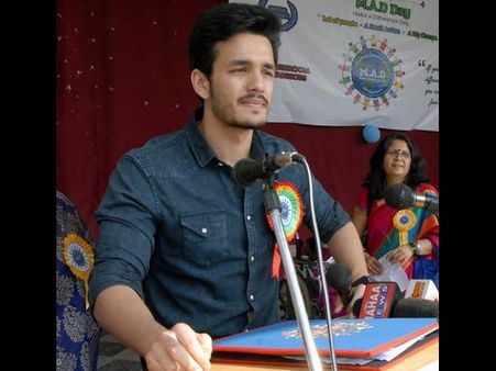 మ్యాడ్: అమ్మాయిల కాలేజీలో అఖిల్ (ఫోటోస్)