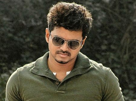 బాలయ్యకే కాదు...ఇంకో స్టార్ హీరోకు టైటిల్ తలనొప్పి