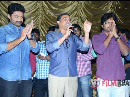 దిల్ రాజుకు ఆ సినిమా కాసుల వర్షం కురిపిస్తోంది