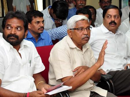 'సినిమా పరిశ్రమను తరలించాల్సిన అవసరం లేదు'