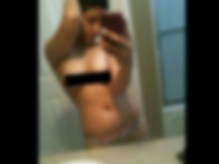 షాకింగ్: బాలయ్య హీరోయిన్ న్యూడ్ ఫోటోలు హల్ చల్