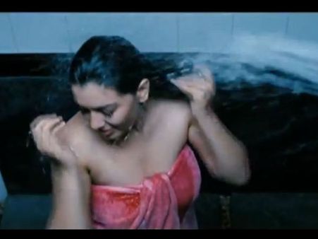 హన్సిక....బాత్రూం వీడియో హల్ చల్?