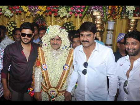 ఘనంగా అలీ సోదరుడు ఖయ్యూం వివాహం (ఫోటో)