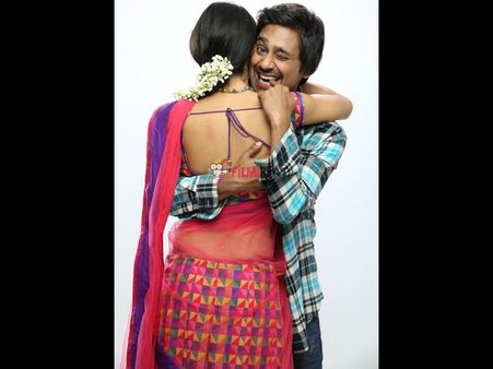 లవకుశ: వరుణ్ సందేష్ ముద్దు సీన్లు (టీజర్)