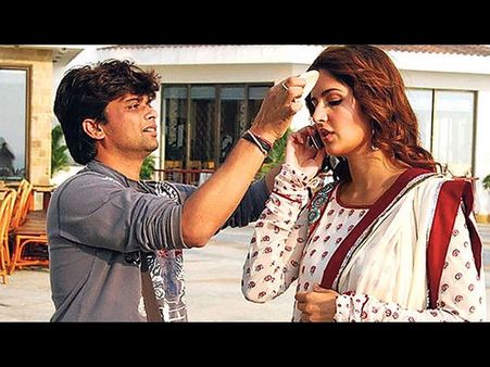 మేకప్ మ్యాన్ కత్రినా కైఫ్ బండారం బయట పెడతాడా?