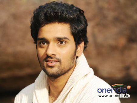 ప్రేమను డిస్కవరీ చేసే పనిలో యంగ్ హీరో బిజీ