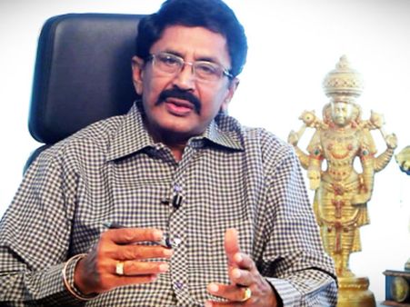 అంత లేదు: రాజేంద్రుడి విమర్శలపై మురళీమోహన్ కౌంటర్