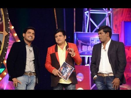 'కండీషన్స్ అప్లై' అంటున్న కమిడియన్ అలీ