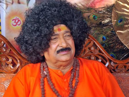 ‘మూర్ఖుడు’...బాబాగా చంద్రమోహన్