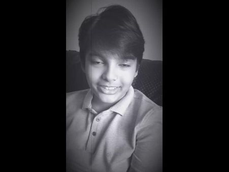 ధాంక్స్ చెప్తూ...పవన్ కొడుకు అకీరా(వీడియో)