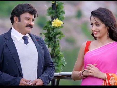 అర సెకండ్ చాలు: బాలకృష్ణ 'లయన్‌' ట్రైలర్ (వీడియో)