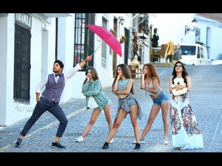 మహేష్, పవన్ తర్వాత బన్నీ మూడో స్థానంలో...