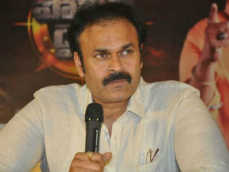 అందుబాటులో ఉంటారని, జయసుధకు వ్యతిరేకం కాదు: నాగబాబు