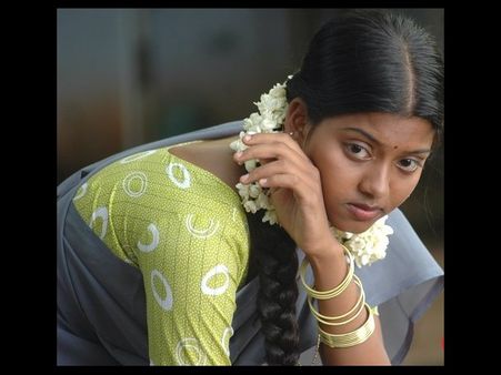 డాక్టర్ ని పెళ్లి చేసుకుని సెటిల్ అవుతోంది