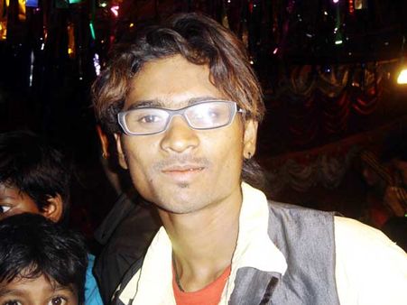 నేపాల్ విషాదం: హైదరాబాద్ చేరుకున్న విజయ్ మృతదేహం