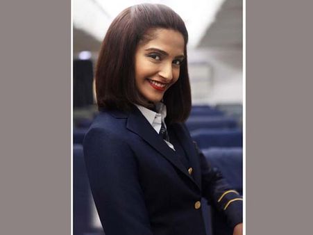 ఫస్ట్ లుక్ లో అదిరింది..అందరి కళ్లూ ఈ సినిమా పైనే