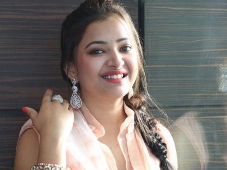 న్యూడ్ వీడియో: మద్దతు ఇచ్చిన శ్వేతా బసు