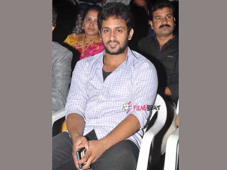 మదర్స్ డే సంతోషం లేదు: ఆ హీరో తల్లి కన్నుమూత!