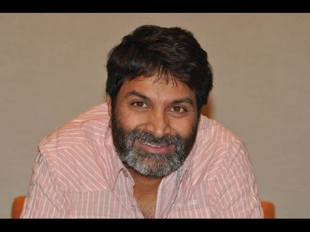 హాట్ టాపిక్ : త్రివిక్రమ్ నెక్ట్స్ ఎవరితో ...?