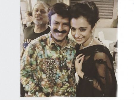 బాలయ్య-త్రిష కాంట్రవర్సీకి తెరపడింది...ఇదిగో సాక్ష్యం (ఫోటో)