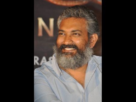 బాహుబలి: టికెట్స్ రేట్లు పెంచడంపై రాజమౌళి స్పందించారు