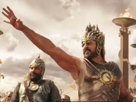 ‘బాహుబలి’ టీంకు షాక్: ట్రైలర్ తొలగించిన యూట్యూబ్